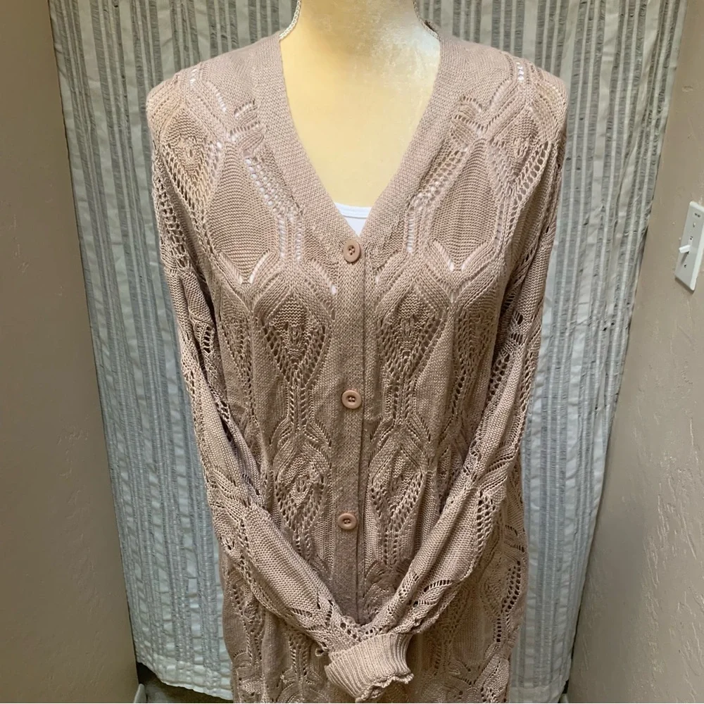 Dusty mauve crochet open knot, button cardigan. - Picture 2 of 7